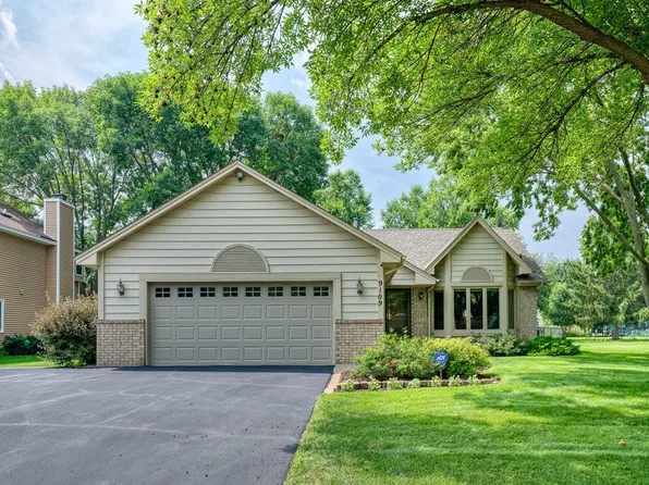 9109 Loch Lomond Blvd N, Brooklyn Park, MN 55443