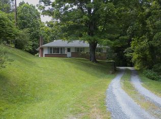 1463 Chinquapin Grove Rd, Bluff City, TN 37618