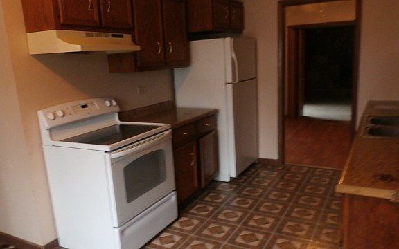 3rd image of 206 Westwood Dr
