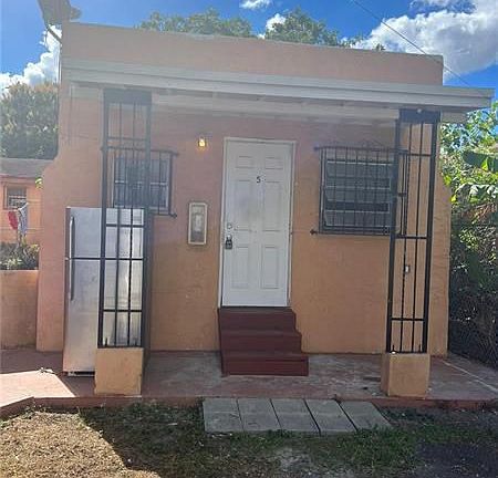 5th image of 1843 NW 19th St #1
