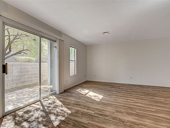 5th image of 2070 William Holden Ct