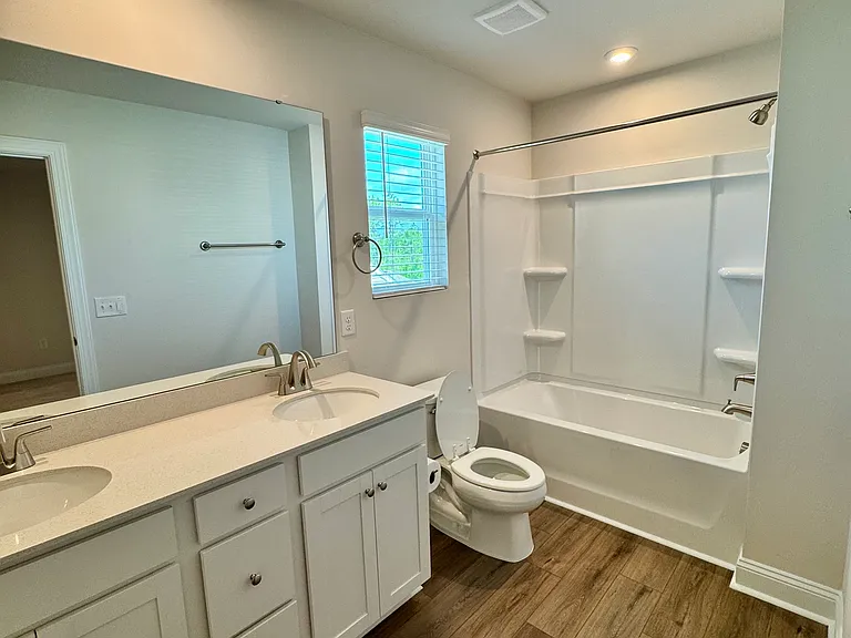 7473 Linda Vista Ln — Photo 16