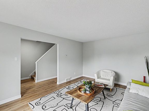 4th image of 484 3rd St #6