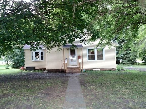 3rd image of 109 S Quinn St
