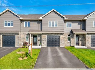 483 Neill St, Fredericton, NB E3A2Z6