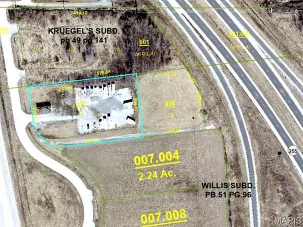 6901 Godfrey Rd, Godfrey, IL 62035