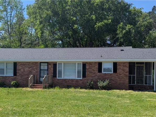 8050 Twisted Hickory Rd, Elizabethtown, NC 28320