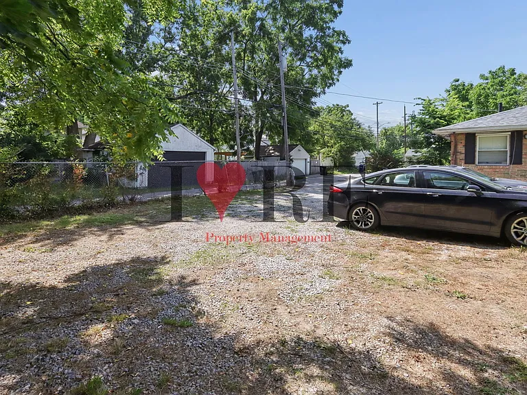 382 S Hague Ave #A — Photo 25