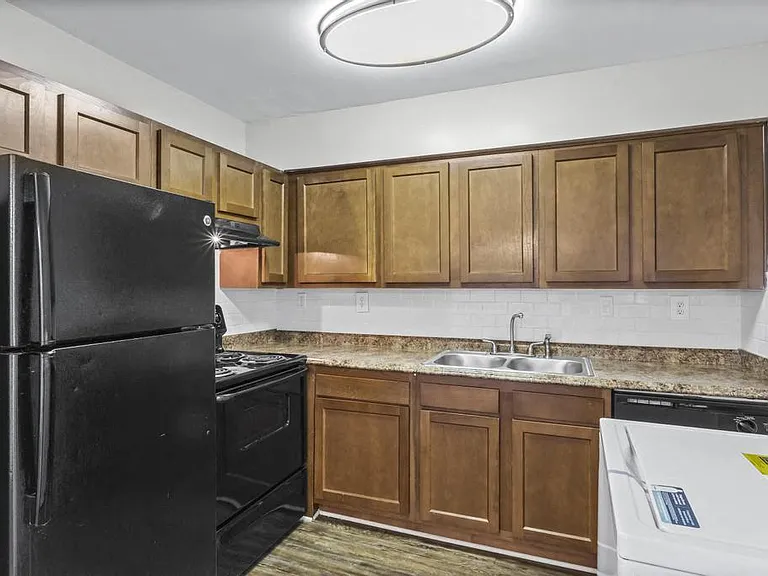 Upland Townhomes — Photo 7