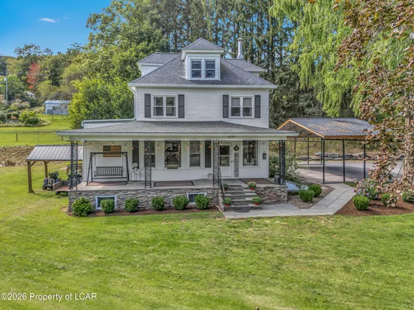 56 S Pioneer Ave, Trucksville, PA 18708