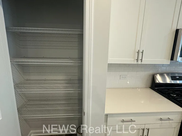187 Peebles Dr — Photo 32