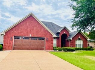 109 King David Dr, Jackson, TN 38305