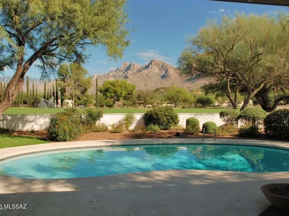 701 W Landoran Ln, Tucson, AZ 85737