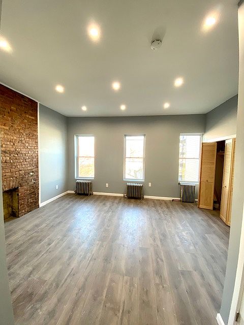 1st image of 35 Herkimer St #3R