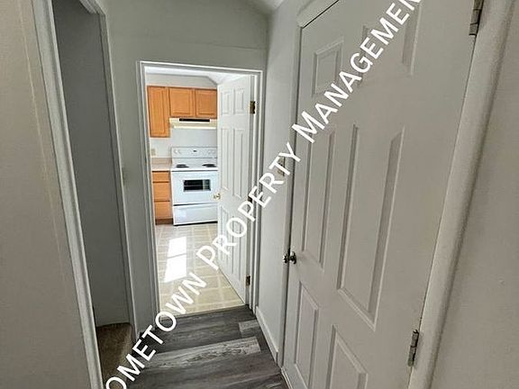 5th image of 1913 Conger Ave NW