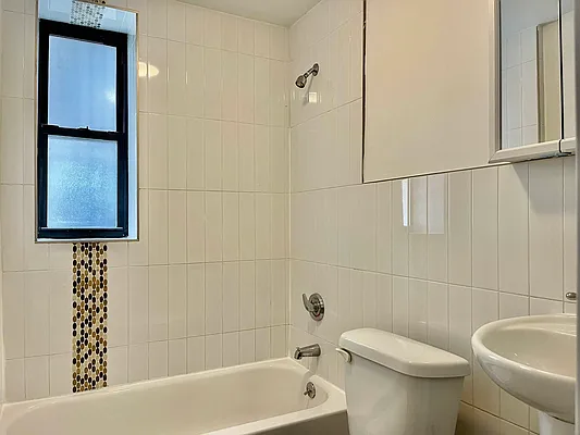 Rented by J Misrahi Realty Corp | media 22