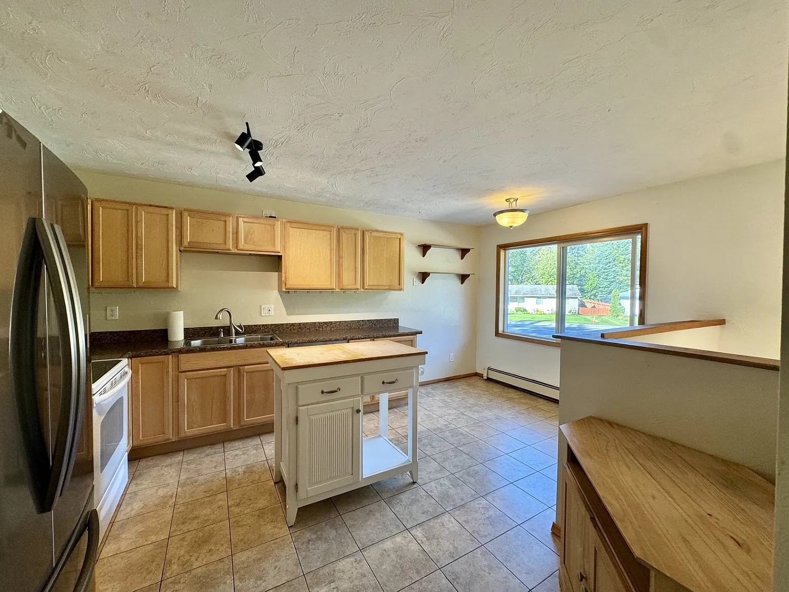 9191 James Boulevard - 1 — Photo 3