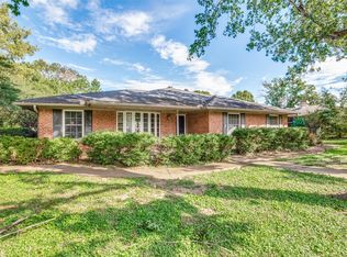 2106 Sunnyvale Rd, Grand Prairie, TX 75050
