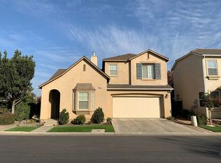 687 W Lisbon Ln, Clovis, CA
