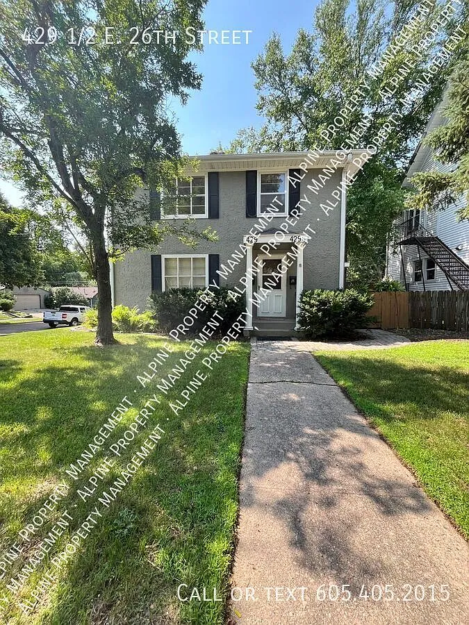 2 Bed/1 Bath Apartment Overlooking McKennan Park! — Photo 2