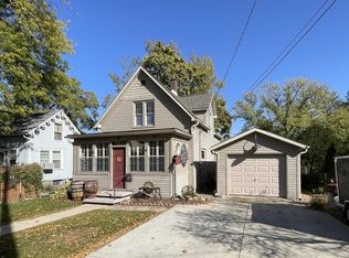 319 Bluff St, Fort Atkinson, WI 53538