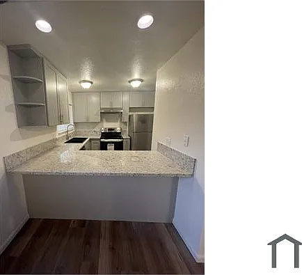 3221 Blue Ridge Cir — Photo 2