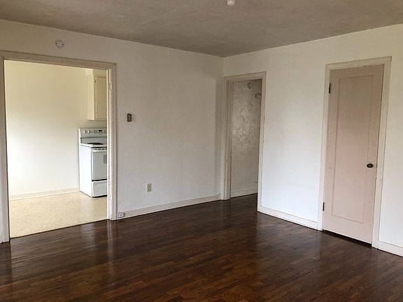 5th image of 40 S Clinton St #733