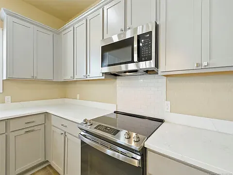 142 Aspen Cir — Photo 2