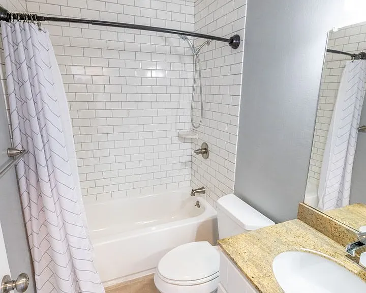 996 Silverado Ct — Photo 13
