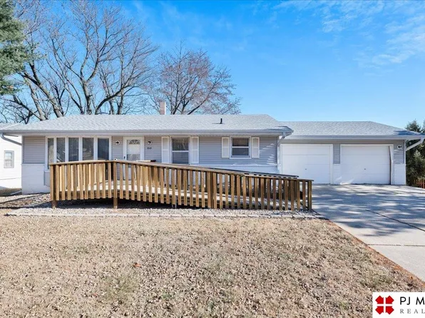 7019 N 51st St, Omaha, NE 68152