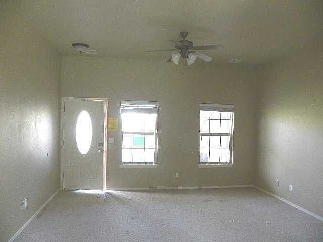 2nd image of 14583 271st St