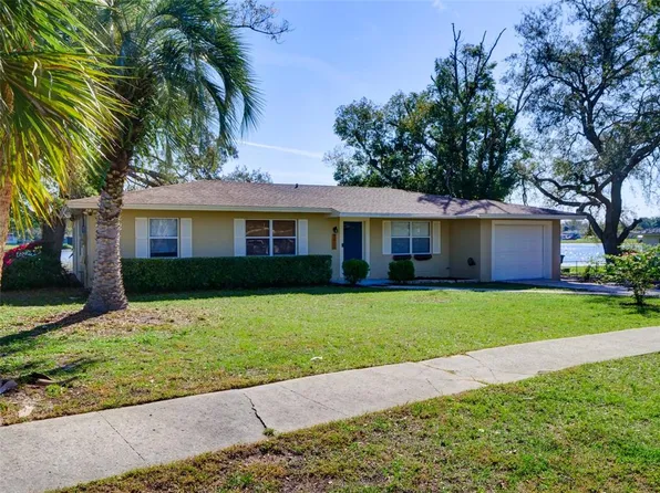 2055 Jessamine Ct, Deltona, FL 32738