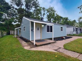 912 Ridgedale Rd, South Bend, IN 46614