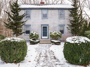 20 Oyster Shell Ter, Saunderstown, RI 02874