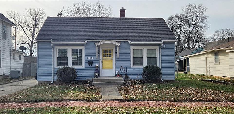 1st image of 307 E Piankishaw St