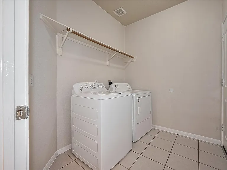 21406 Rioja Bluff Ln — Photo 13