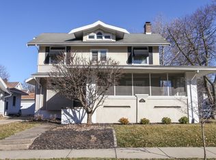 220 Woodland Ave, Bloomington, IL