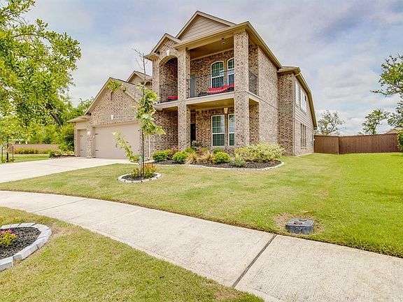 2nd image of 109 Long Meadow Ct