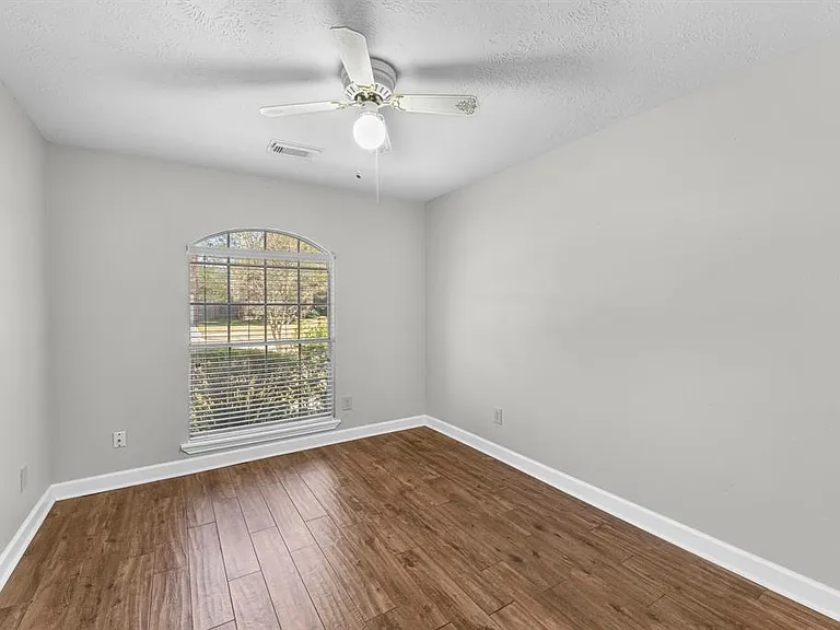 16414 Dawncrest Way — Photo 27