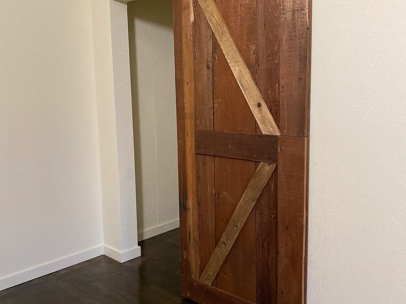 2 bed, 1000 sqft, $1,950 — Photo 1