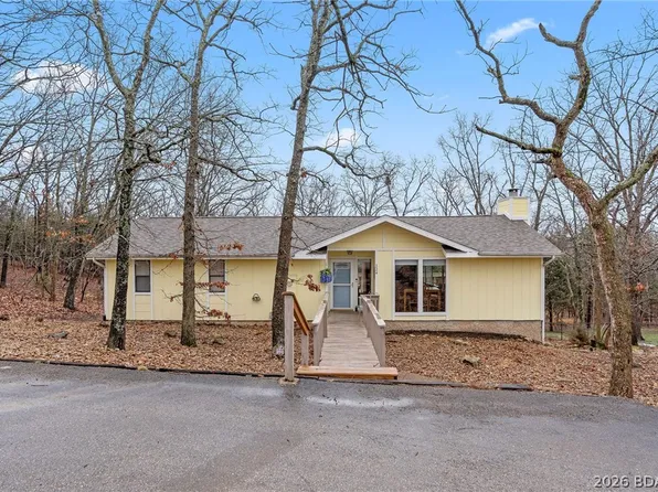 124 Reddington Rd, Lake Ozark, MO 65049