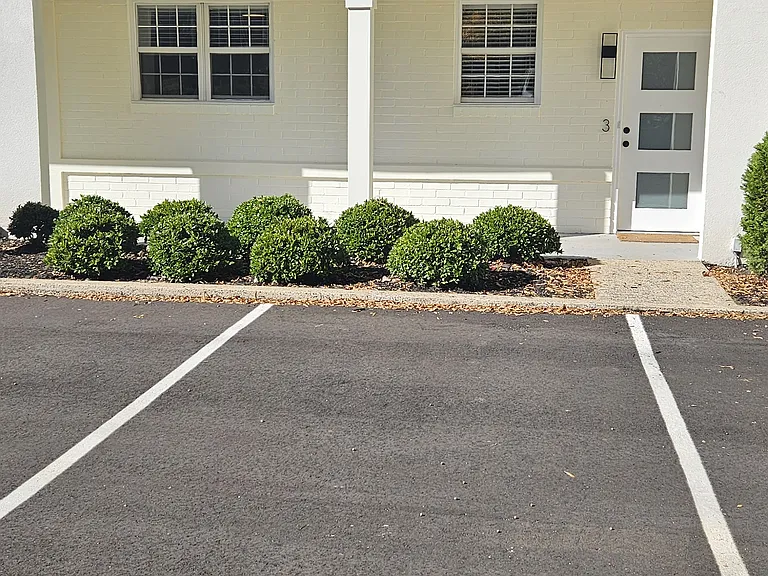 2323 Beacon St #14 — Photo 4