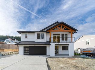 824 Russell Rd, Ladysmith, BC V9G1W3