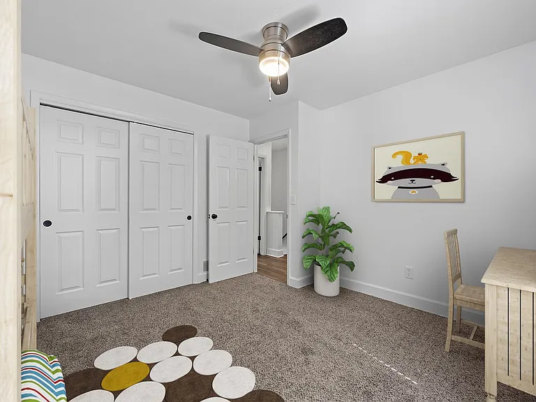 Native and Sienna Apartments — Photo 13