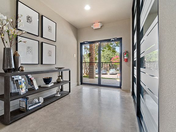 2nd image of 601 N Park Blvd APT 304