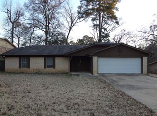 1310 Glencrest Ln, Longview, TX 75601