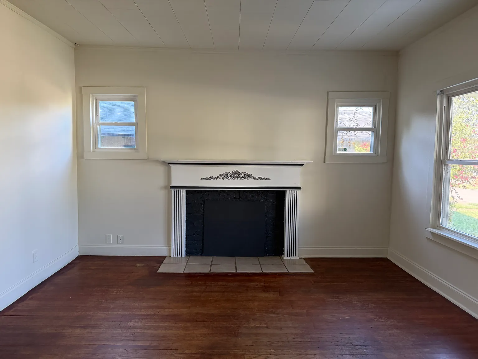2 bed, 1140 sqft, $1,200 — Photo 2