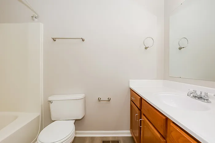 1031 Heydel Cir — Photo 12