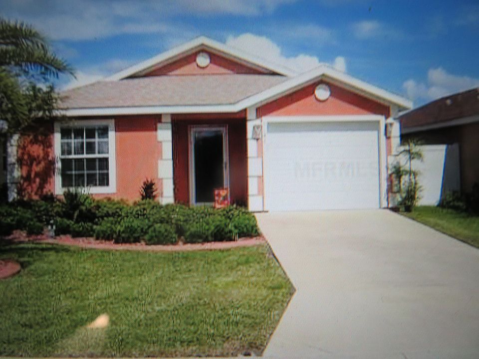 1st image of 5146 NE 124th Pl