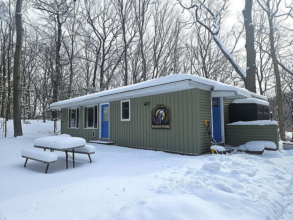 1st image of 2424 Cardinal Dr